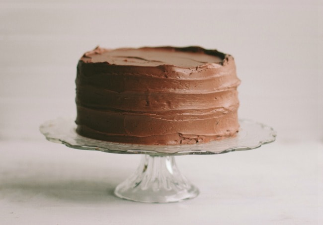 Gluten Free Chocolate Vanilla Bean Layer Cake - Sisters Sans Gluten