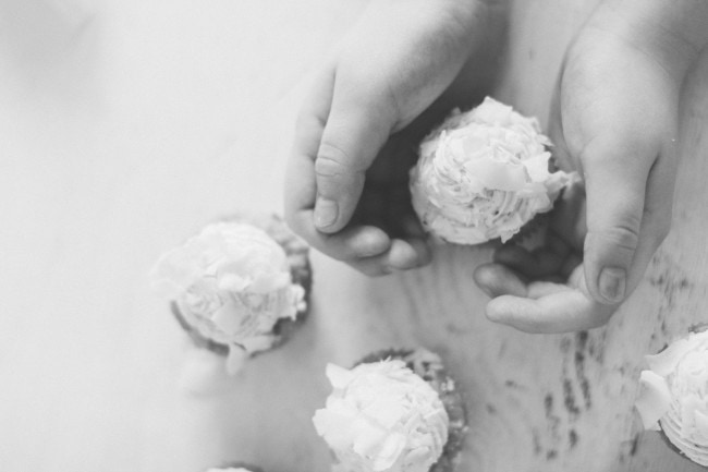 coconut cupcakes | the vanilla bean blog
