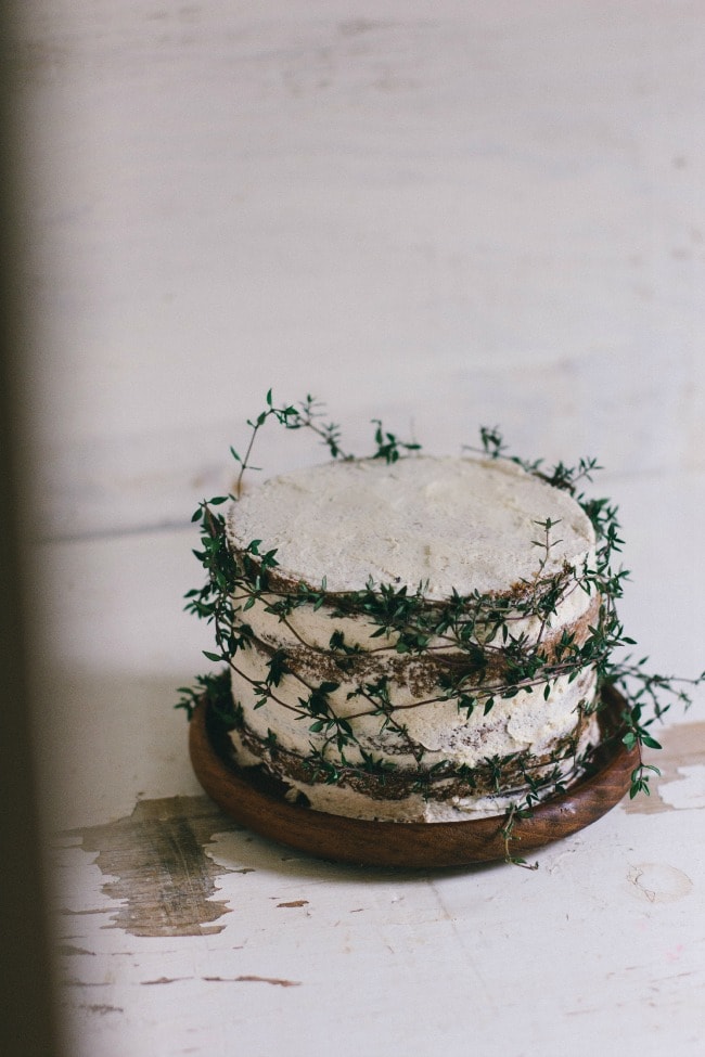 spice cake with cardamom-coffee frosting | the vanilla bean blog