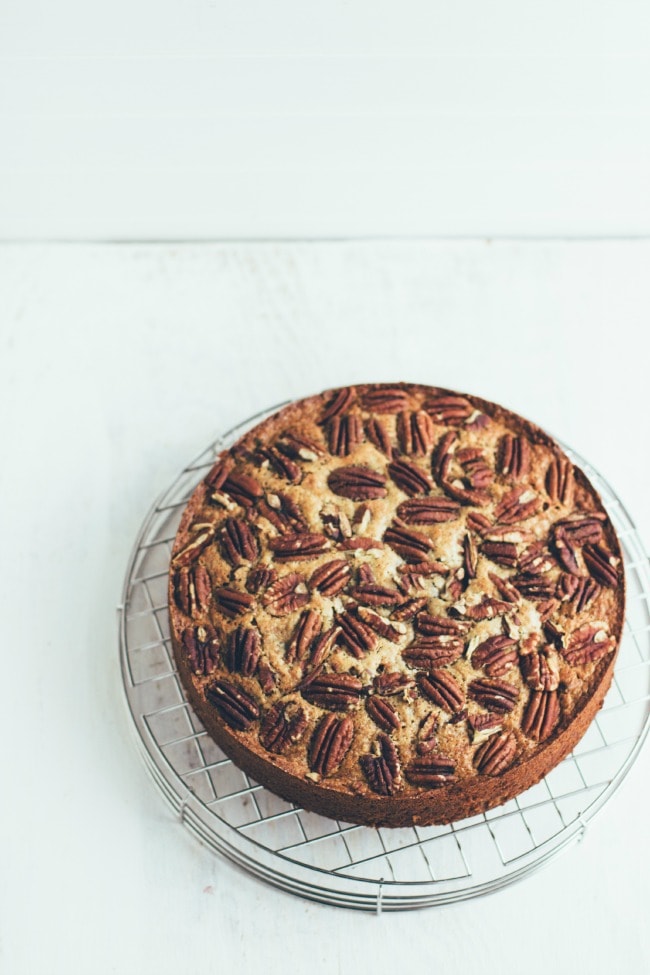 banana pecan quinoa cake | the vanilla bean blog