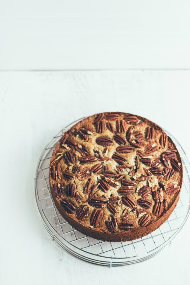 banana pecan quinoa cake | the vanilla bean blog