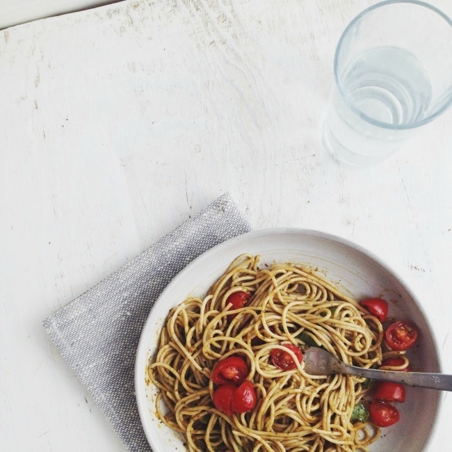 whole wheat pasta with balsamic-spinach-basil dressing | the vanilla bean blog