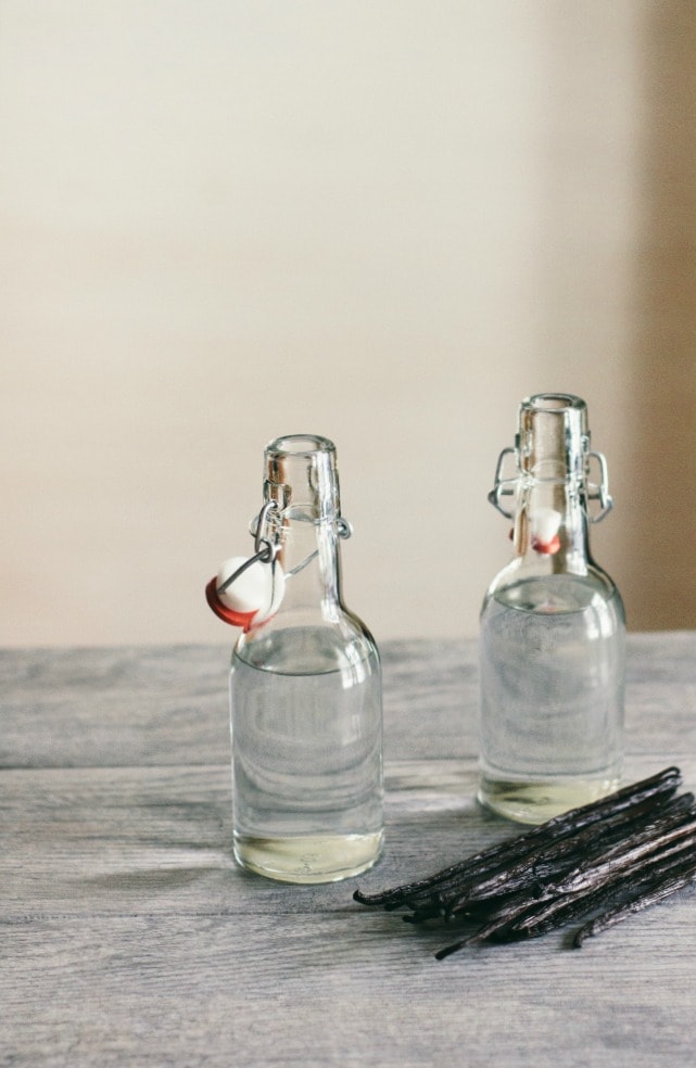 homemade vanilla extract | the vanilla bean blog