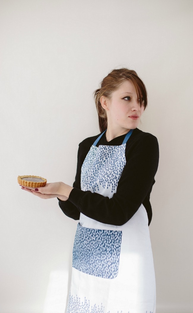 bittersweet chocolate shortbread tarts | the vanilla bean blog