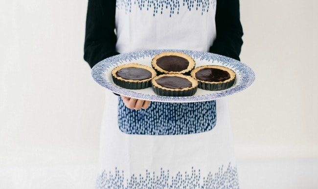 bittersweet chocolate shortbread tarts | the vanilla bean blog