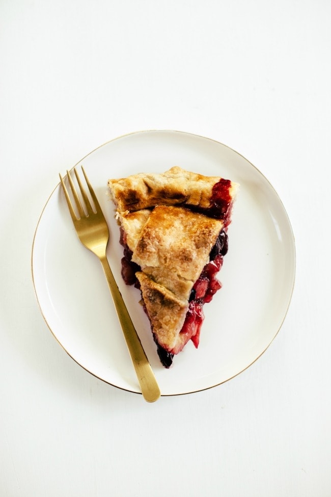 Slice of Peach Apple Cherry Pie| Vanilla Bean Blog