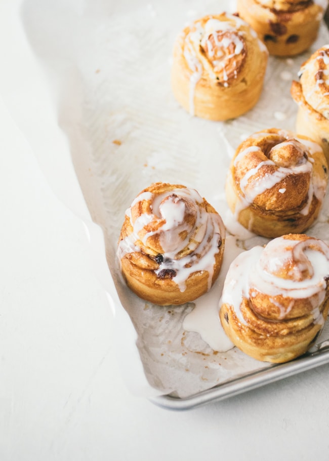 panettone swirl buns