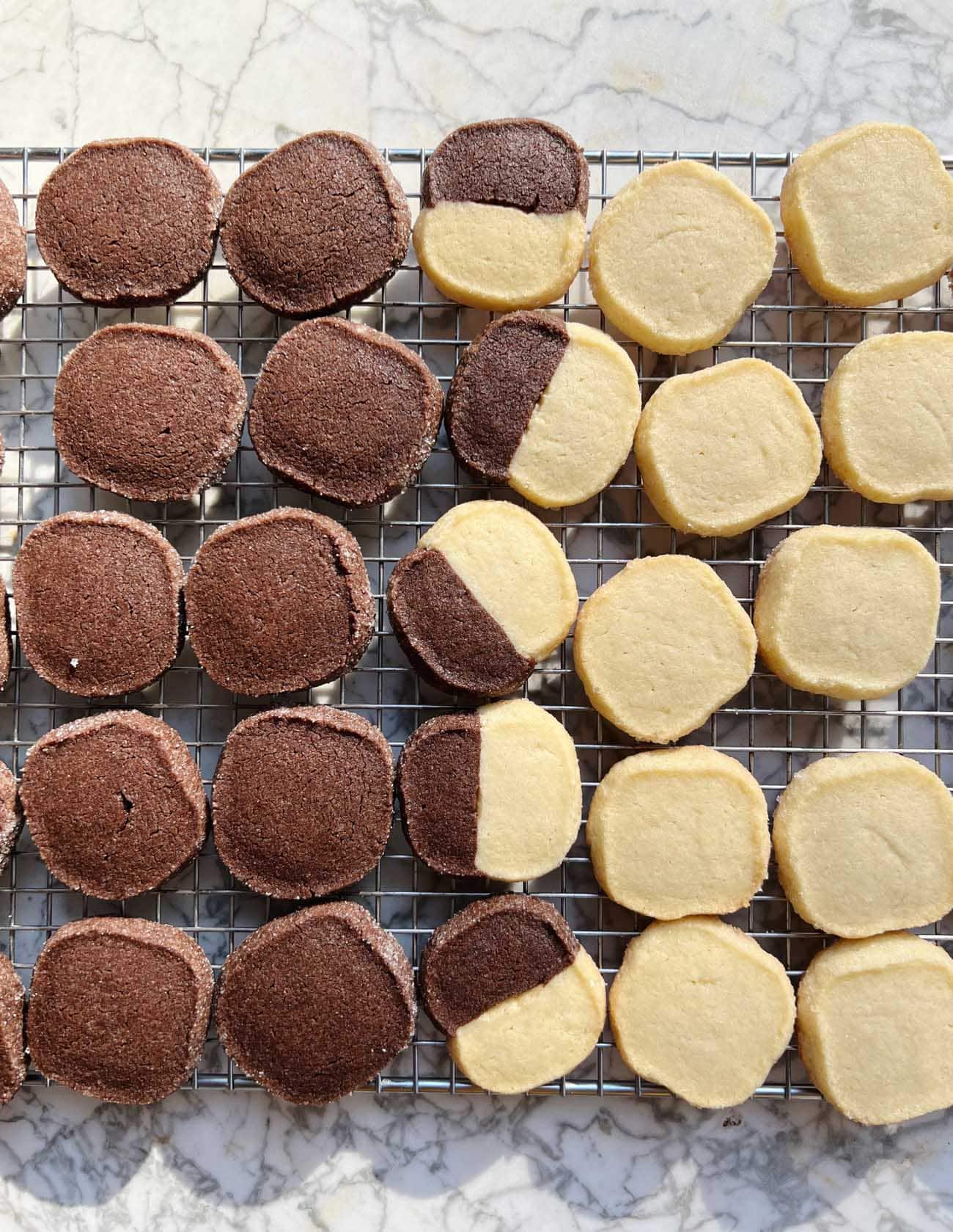 Buttery Vanilla Shortbread - Nordic Ware