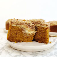 pumpkin streusel mini cakes on marble