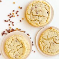 panettone sugar cookies on pink plates