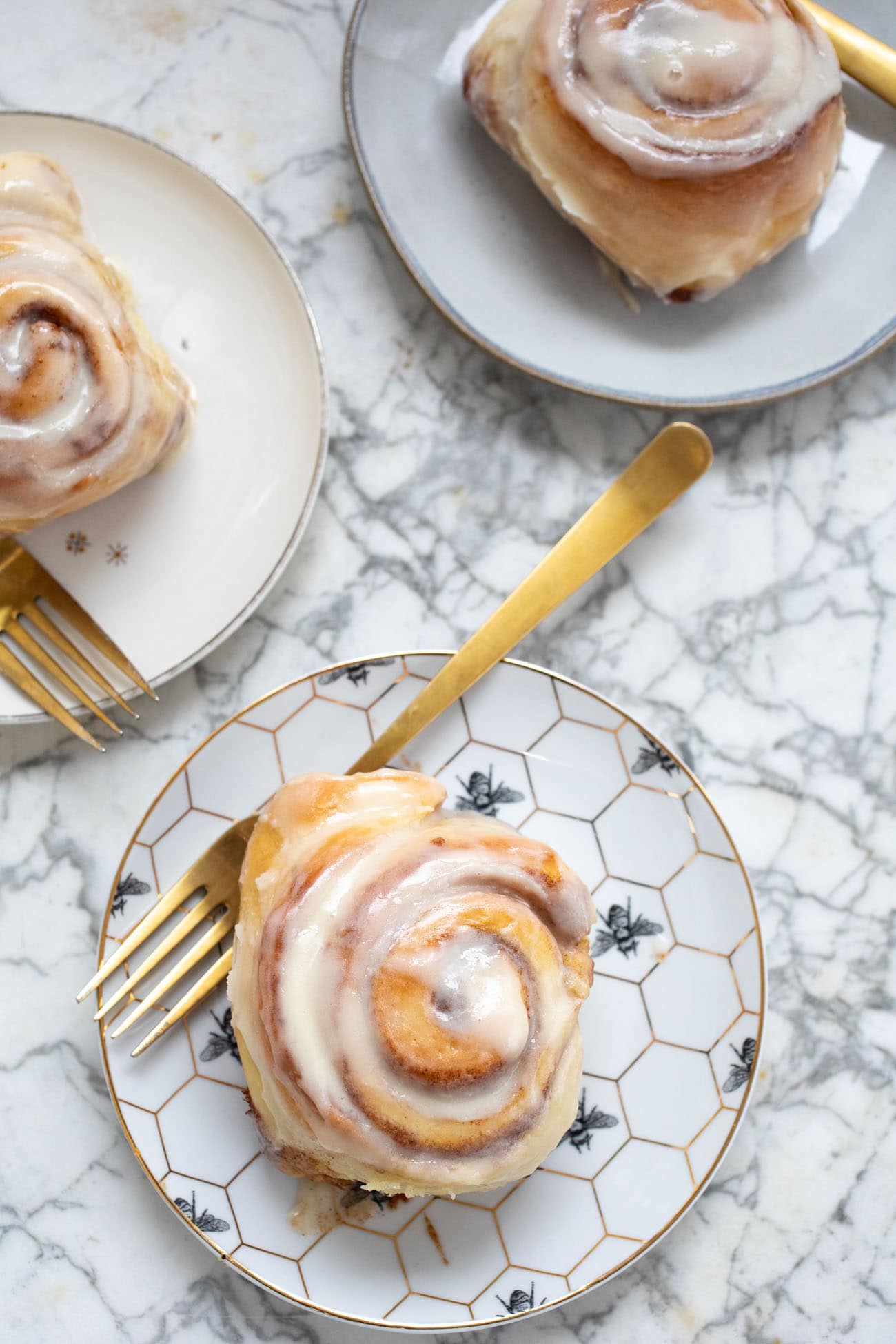 https://www.thevanillabeanblog.com/wp-content/uploads/2023/05/buttermilk-cinnamon-rolls-process-7.jpg