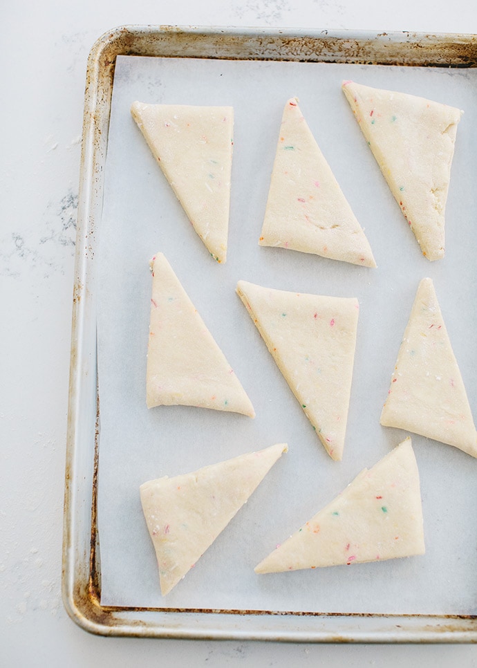 sprinkle scones, unbaked on baking tray