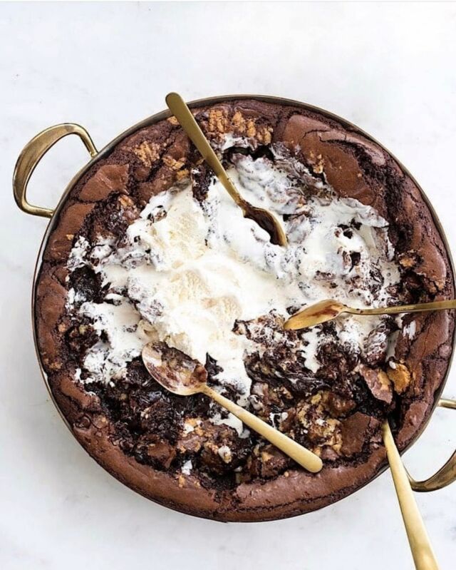 My kids let me get one photo amidst their excitement over this Chocolate Chip Cookie Brownie Skillet. It’s a mashup of two of my favorites, decadent but so worth it. ❤️ Link to the recipe in my profile!