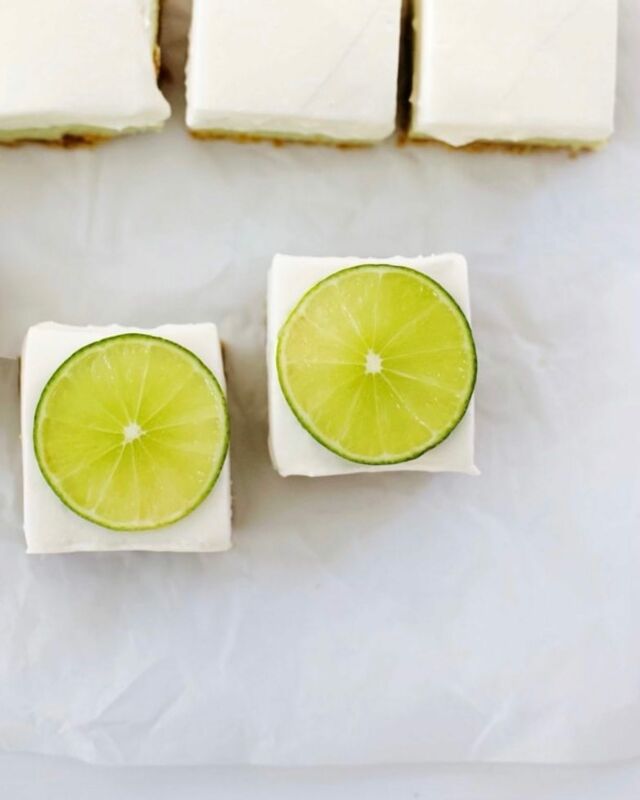 ☀️New recipe! Key Lime Pie Bars with Mint Whipped Cream. The silky, sweet-tart filling sits atop a buttery graham cracker crust and is finished with a cool mint whipped cream. These bars are requested by so many of my family members for different occasions. They're very refreshing and perfect for citrus season!

Link to the *recipe* in my profile.

__________
#keylimepie #piebar #keylimes #bakingblog