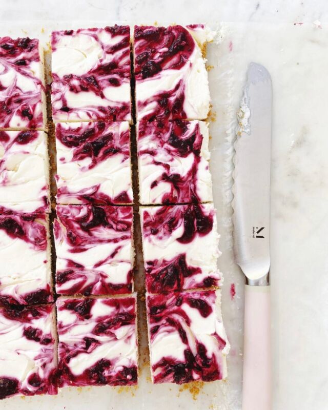 If you aren’t a pie person: Cranberry Red Wine Swirl No-Bake Cheesecake Bars! They’re so beautiful and easy to make. A favorite during the cooler months when fresh cranberries are in season. They’re simmered with red wine, cinnamon, and sugar to create a delicious quick jam with a little spicy warmth. You can make these a day ahead to make things easy on Thanksgiving day.

**Link to the recipe in my profile!

______________
#cheesecakebars #cranberries #thanksgivingdesserts #cheesecakerecipe