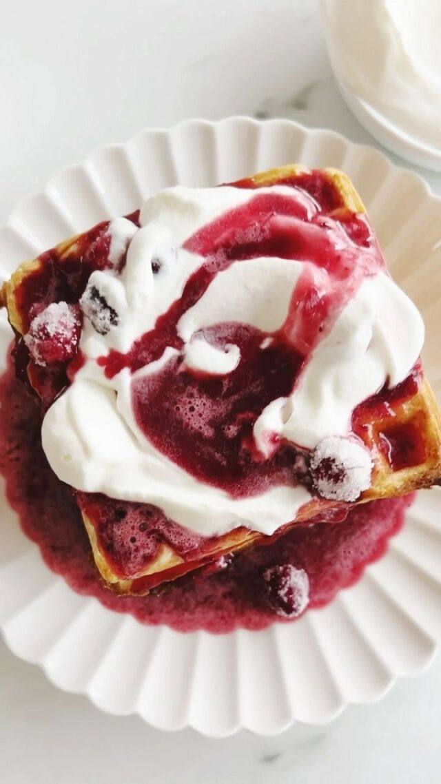 ⭐️ New! Cranberry Maple Syrup for all your holiday waffles, pancakes, and french toast. It’s very easy to make and delicious. Adding the cranberries to the maple syrup not only makes for a beautiful ruby hue, but the sour berries balance the syrup, making for a bright, sweet-tart burst of flavor with each bite. 

Link to the RECIPE is in my profile. 
(and the waffles are the Yeasted Waffles from #100MorningTreats!)

___________
#cranberries #maplesyrup #weekendbrunch #holidaybrunch #cranberryrecipes