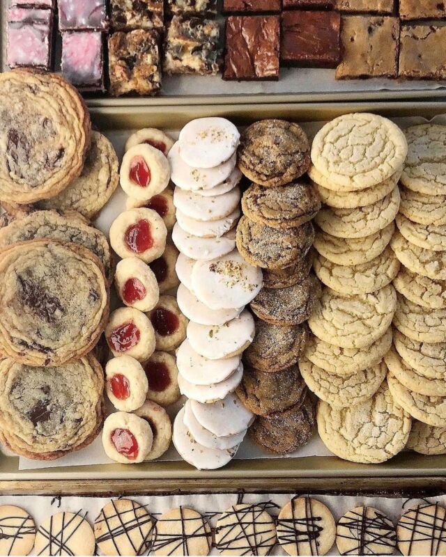 I've been making my holiday baking list this week! I have a couple new favorites added to my Top 23 Holiday Cookies, and I'm looking forward to seeing what you make. These cookies are perfect for gifting or enjoying yourself! From my reader favorite Ginger Molasses Cookies with Rum Butter Glaze to Coffee Blondies, Chewy Brown Sugar Cookies, Red Velvet Cream Cheese Sugar Cookies, and Twist Shortbread, there is something for everyone.

You'll also find details on freezing dough or baked cookies, and best ways to store them.

⭐️ Link to the Recipe Roundup is in my profile!

________
#holidaycookies #cookiebox #cookietin #bakingcookies #cookierecipes #christmascookie